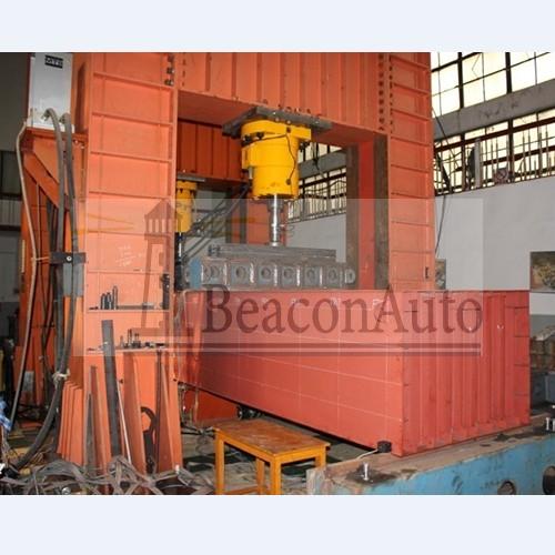 船舶結(jié)構(gòu)力學(xué)三通道協(xié)調(diào)加載試驗臺