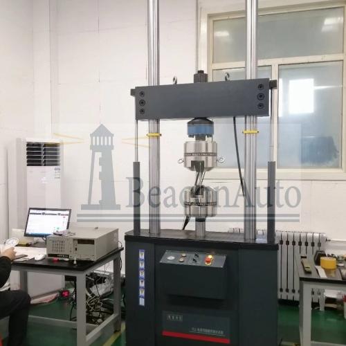 【免費(fèi)下載】腰椎椎體間融合器扭轉(zhuǎn)疲勞試驗機(jī)