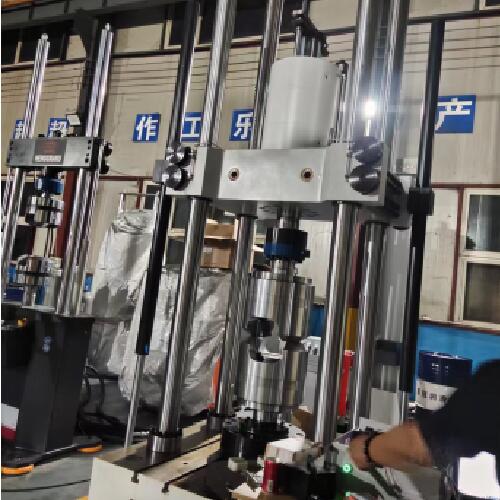 1684288812564298.jpg 1液壓緩沖器綜合測試系統(tǒng)2.jpg