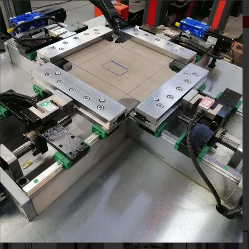 1695698811977133.png 雙軸雙向拉伸試驗機 醫(yī)學多方向50KN1.png